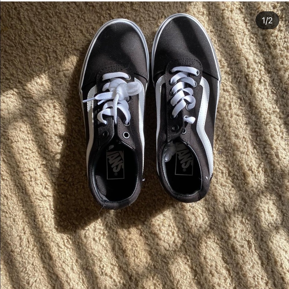 Vans - Picture 2 of 2